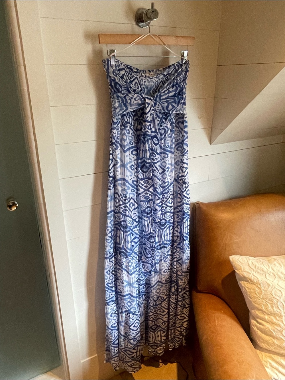 eesome Blue & White Strapless Printed Maxi Dress